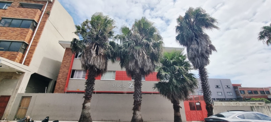 1 Bedroom Property for Sale in Quigney Eastern Cape